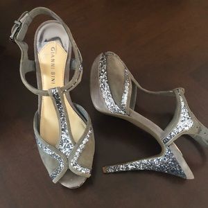 Gianni Bini Taupe Grey Suede and Glitter Heels